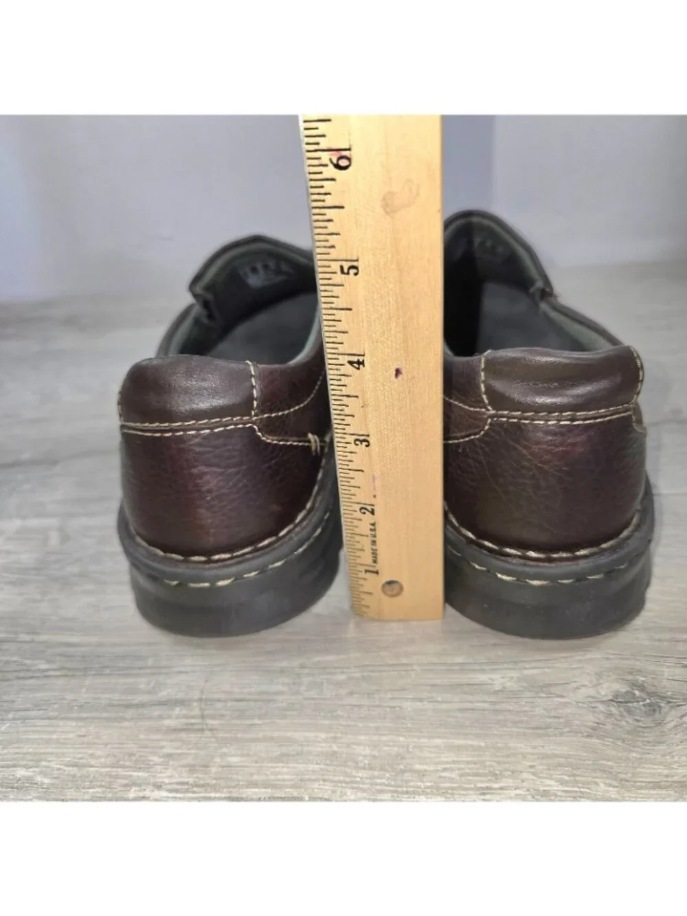 Clarks Mens Comfort Shoes Brown Leather Slip on Sz 9M Loafers Walking Casual